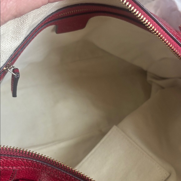 Gucci Red Leather Shoulder Bag - Picture 7 of 10